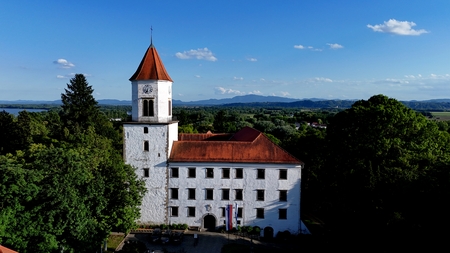 Steletovo priznanje za obnovo grajskega stolpa v Ormožu